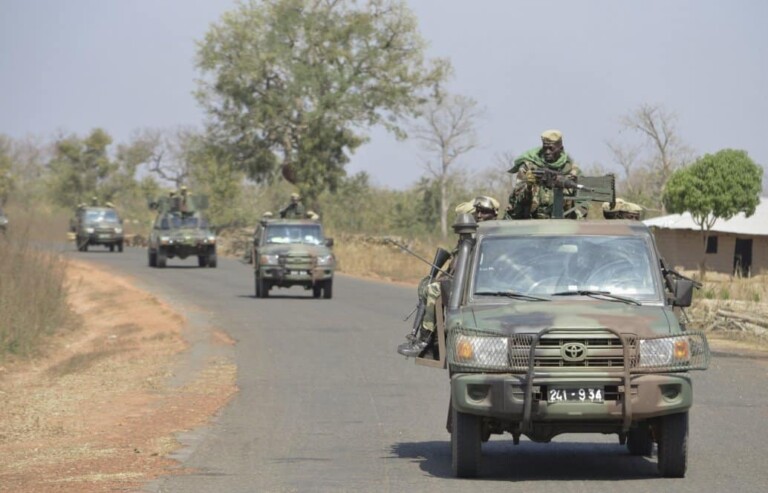 Deux soldats sénégalais tués en Gambie et neufs autres portés disparus