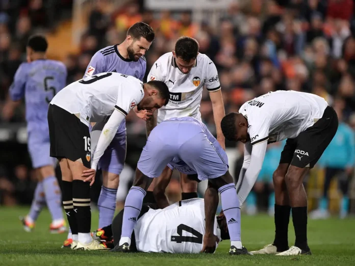 La grave blessure de Diakhaby contre le Real Madrid