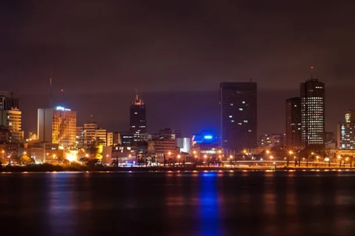 abidjan-by-night